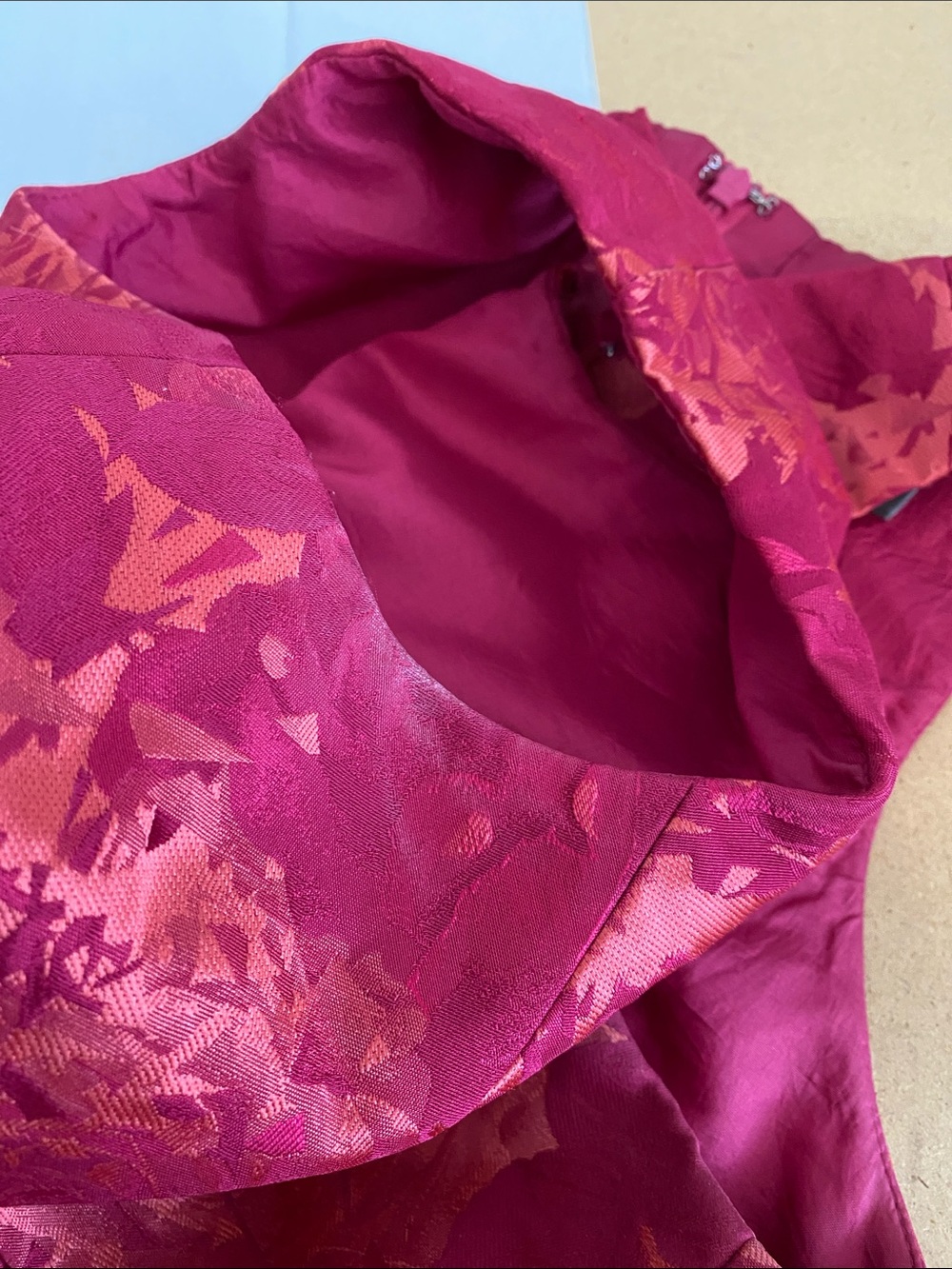 Theia Red Backless Floral Dress - Picture 14 of 15